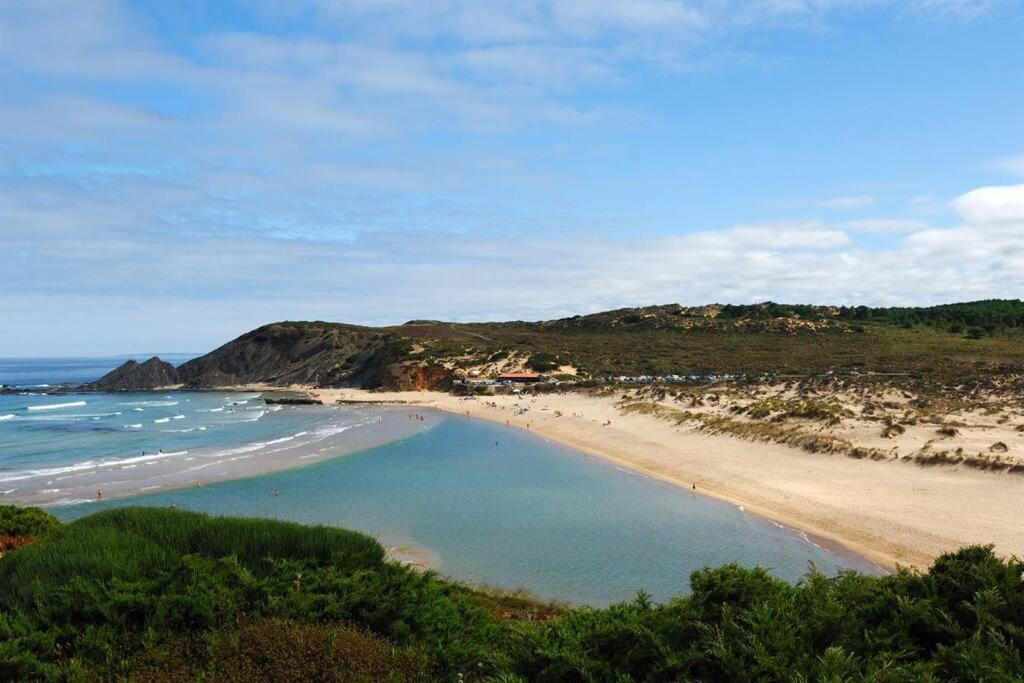 Vale Do Guizo: Casa Poente On The Contryside, Close By The Sea. Алжезур Екстериор снимка